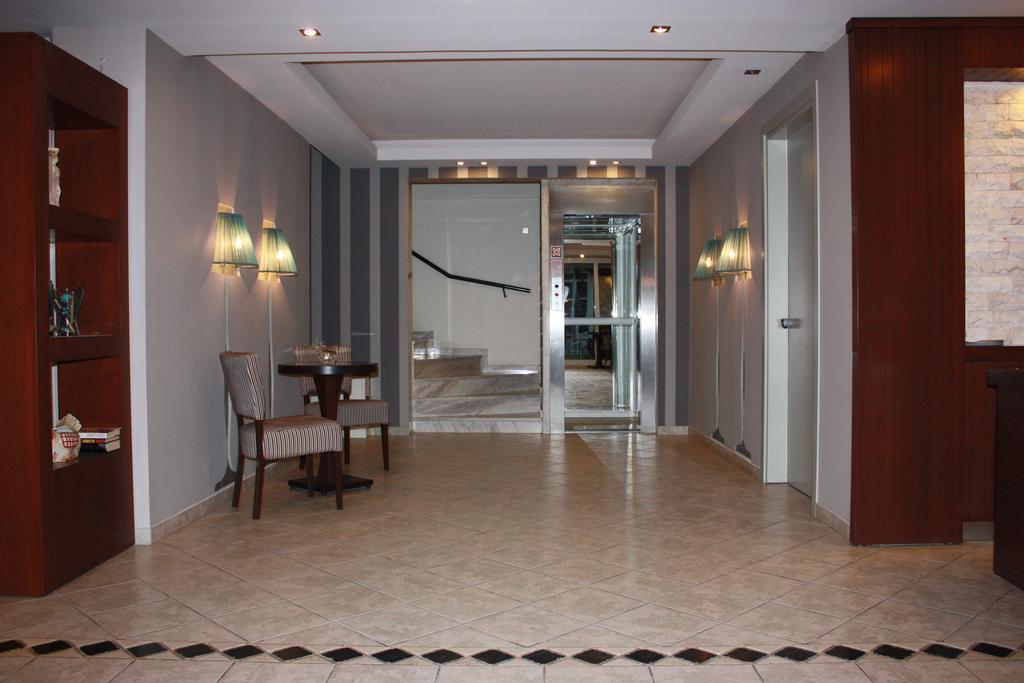 Hotel Cariatis Nea Kallikrateia Exteriér fotografie