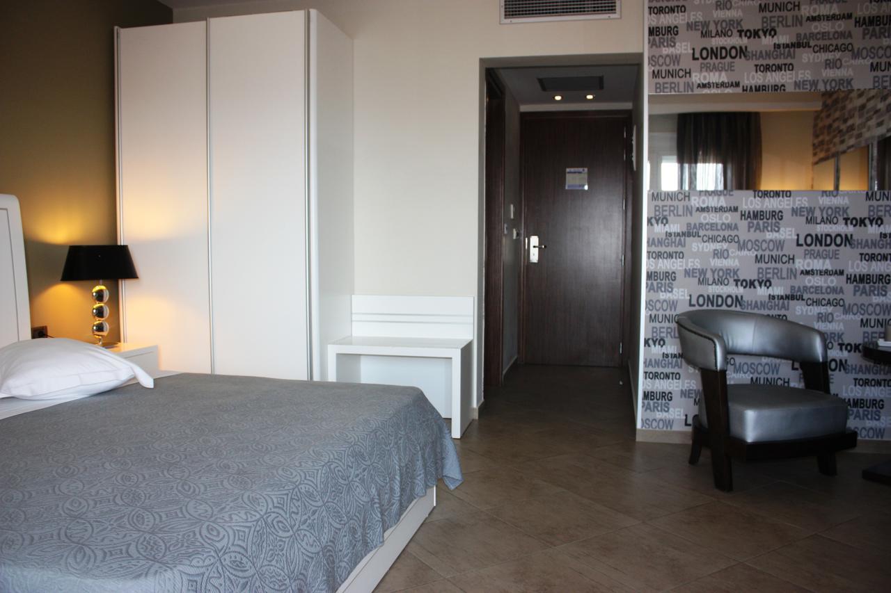 Hotel Cariatis Nea Kallikrateia Exteriér fotografie